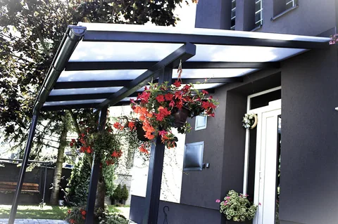 Pergola a prístrešok